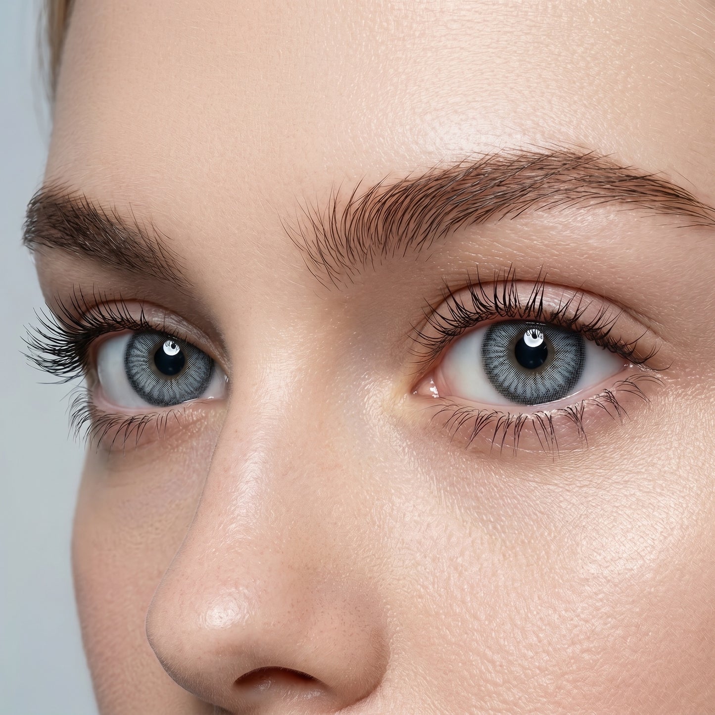 Lalens Ultra Moist - Yearly Colored Contact Lenses